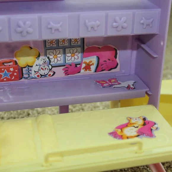 Barbie Kelly Bedroom Playset All Around Home Desk Slide Chair Vintage Lot 2001 - Picture 2 of 7